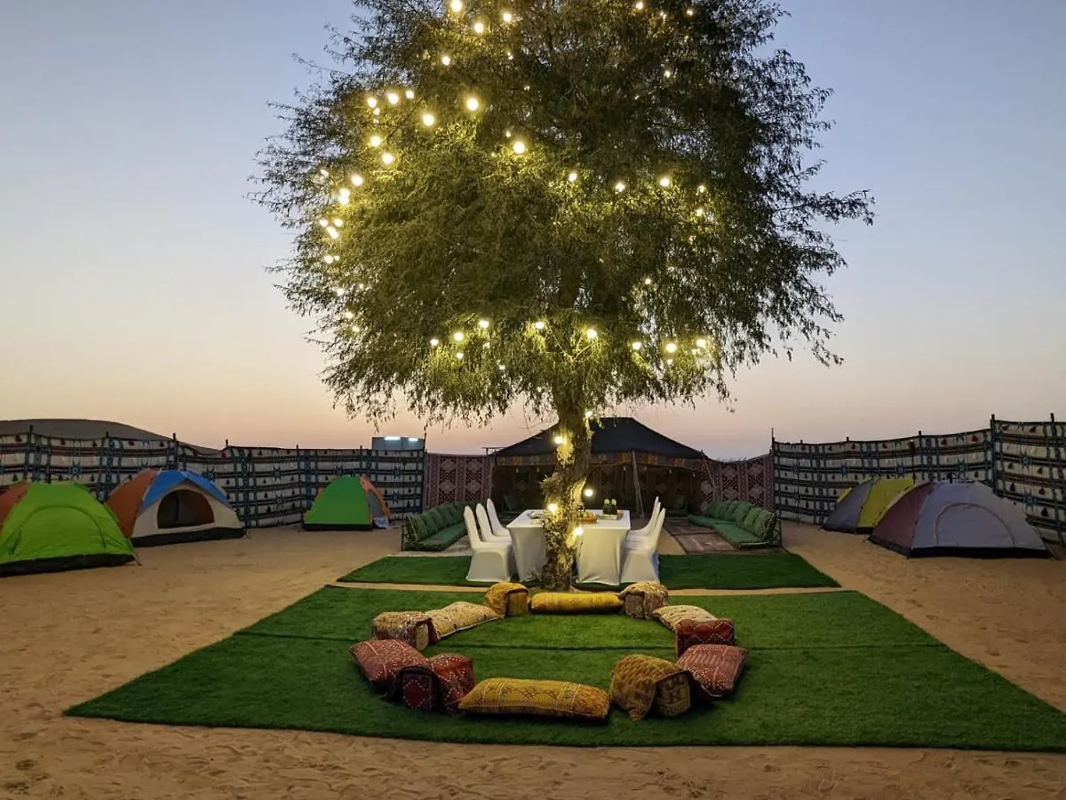 Luxury Overnight Stay In Desert Safari Campsite, With Dinner, Adventure, Entertainments, And Transfers Dubai 0*,  Forenede Arabiske Emirater